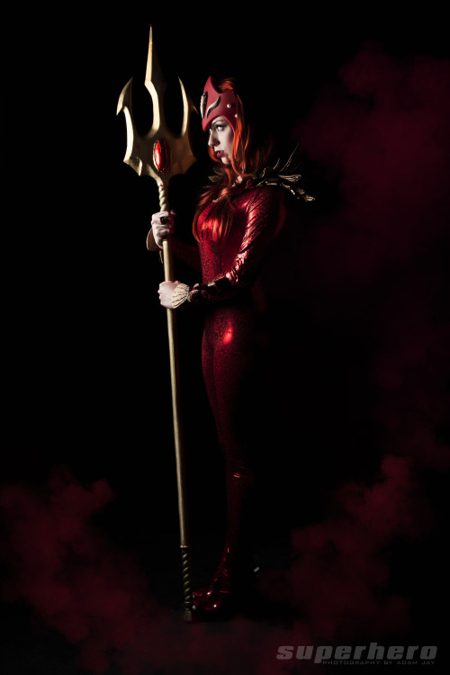 ikearstin:(hi-res) Kearstin as Red Lantern Mera. Photo by Superhero Photography by Adam Jay @superhe