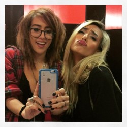 So emo. #bathroomselfies #myspacebabes @emonightla