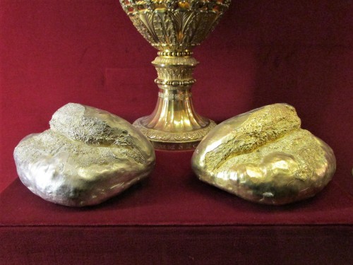 Treasures of Reims CathedralMany Catholic cathedrals in Europe have a collection of precious objects