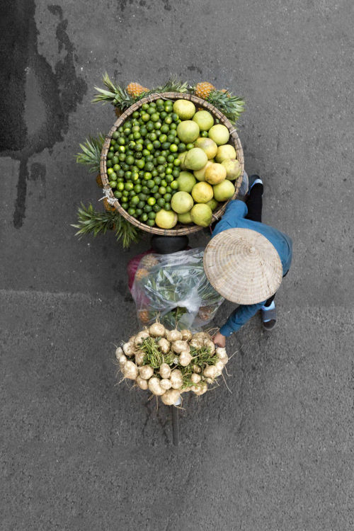 itscolossal:  Aerial Shots of the Bright and Colorful Goods Sold by Street Vendors in Vietnam by Photographer Loes Heerink 