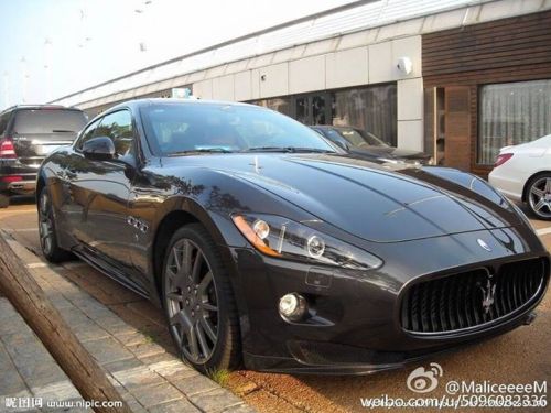 uknowjessicachr:150427 Luhan was spotted driving a 2015 Maserati GranTurismo.price: $132,825 - $165,