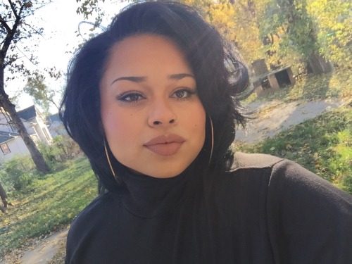rosettastonedd:  Autumn addict  She is beautiful