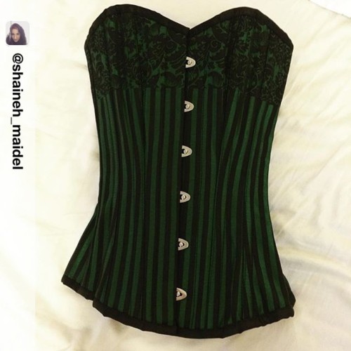 Repost from @shaineh_maidel My emerald brocade #corset from @theofficialvv arrived today! Gorgeous c