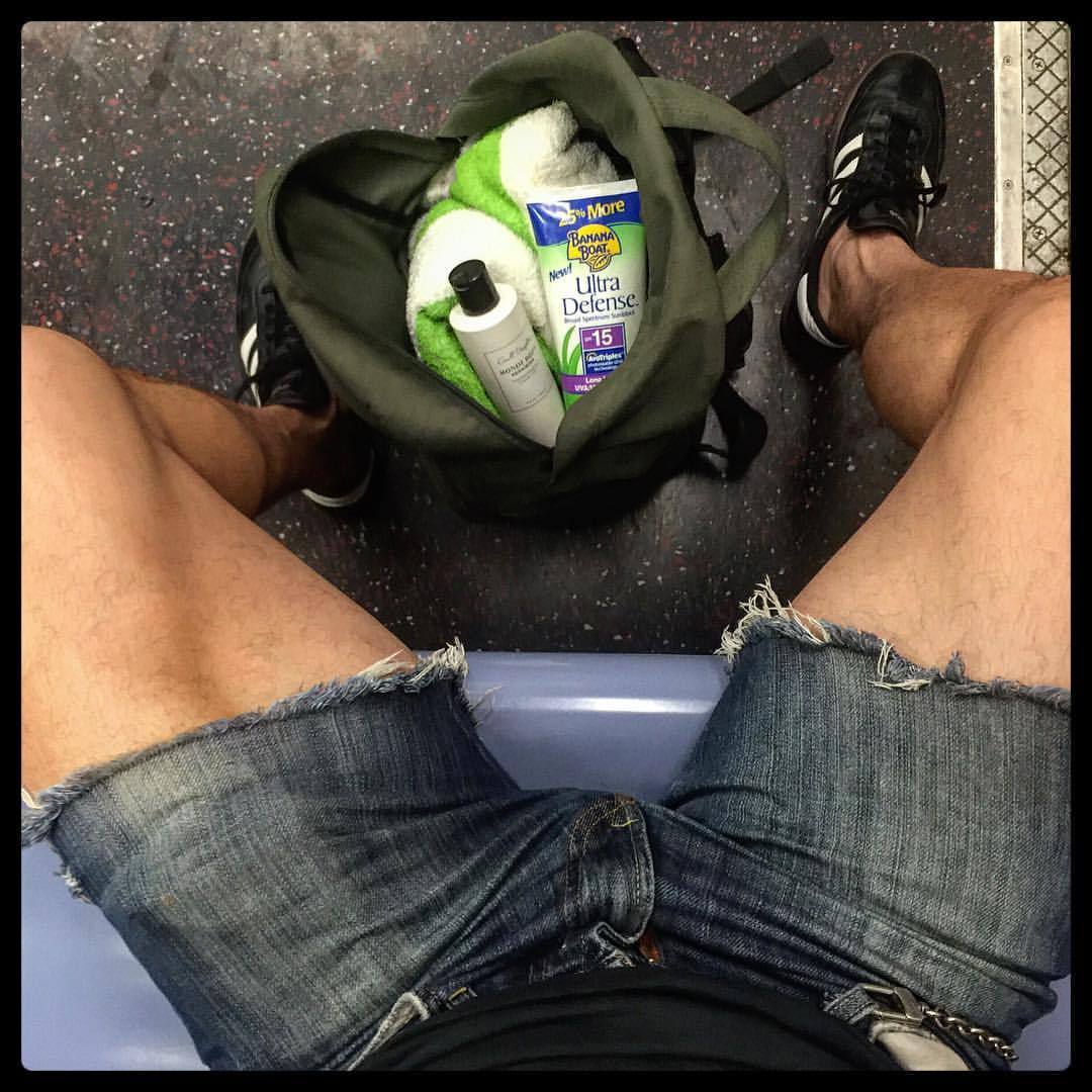 gregorynalbone:  beach bound 🚇 #coneyisland 