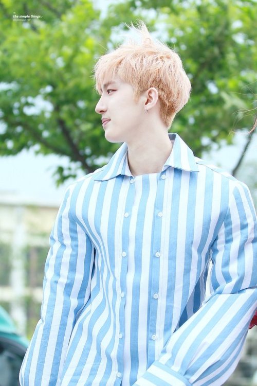 fyeahpentagon: 170513 Triple H’s Mini FanmeetingThe Simple Things | Do not edit