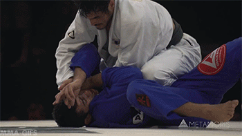 mixed-martial-lee:mma-gifs:Kron Gracie  The point of no return!