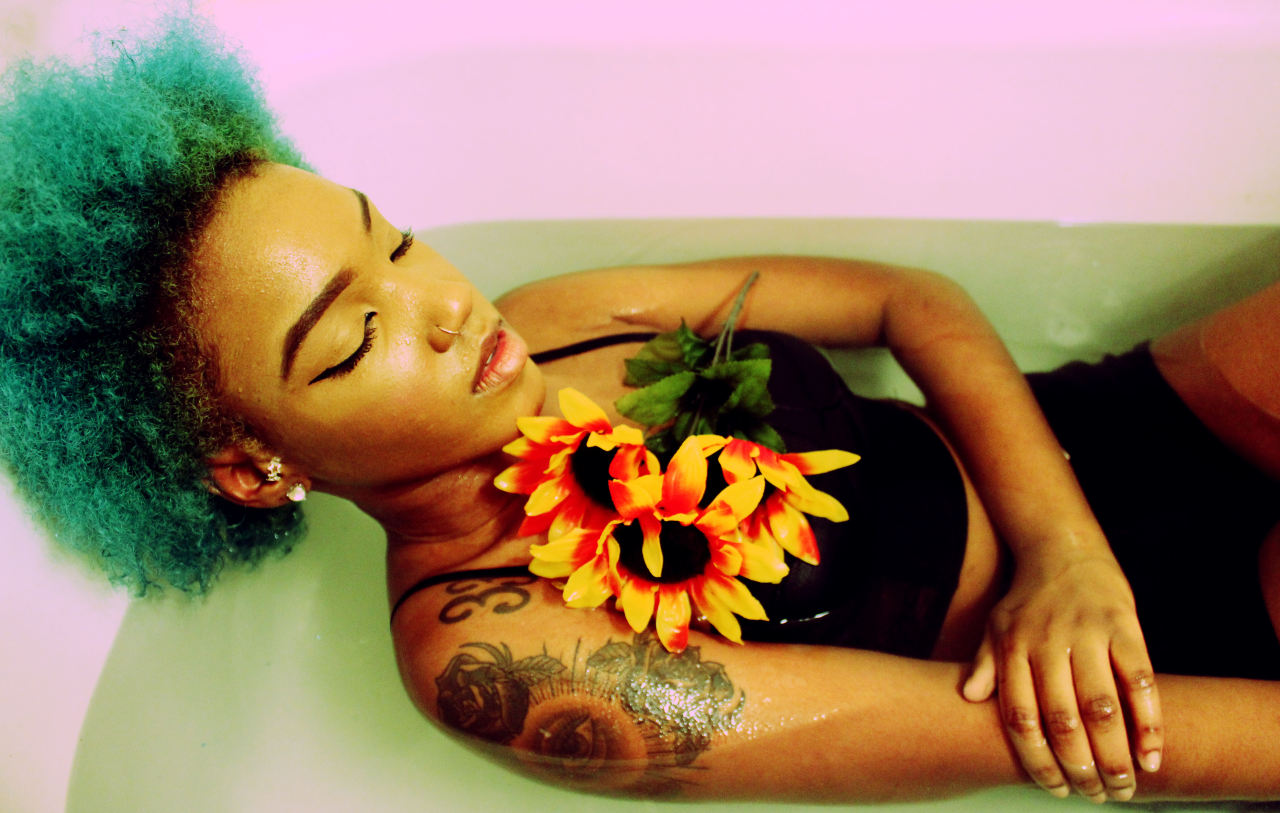 raychillster:helped my friend by being her model for her photography class. this