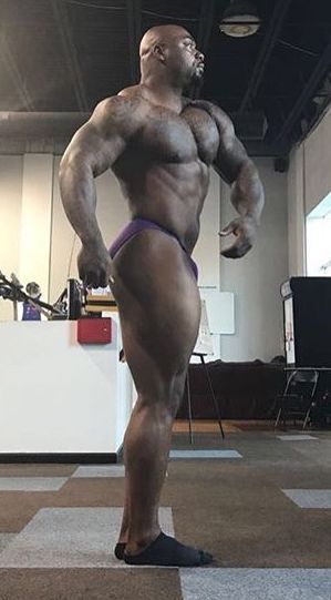 blkbugatti:  musclebruh: twist-fate:   https://twist-fate.tumblr.com/archive SWOLE PATROL    FUCKING SEXY 💪🏾💪🏾💪🏾💪🏾💪🏾    Prime Beef  