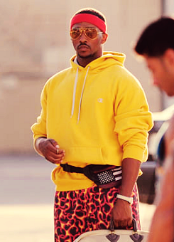 hariboo:otherbully1:Anthony Mackie + fanny packsidk if I’m amused or disgustedwe should be inspired