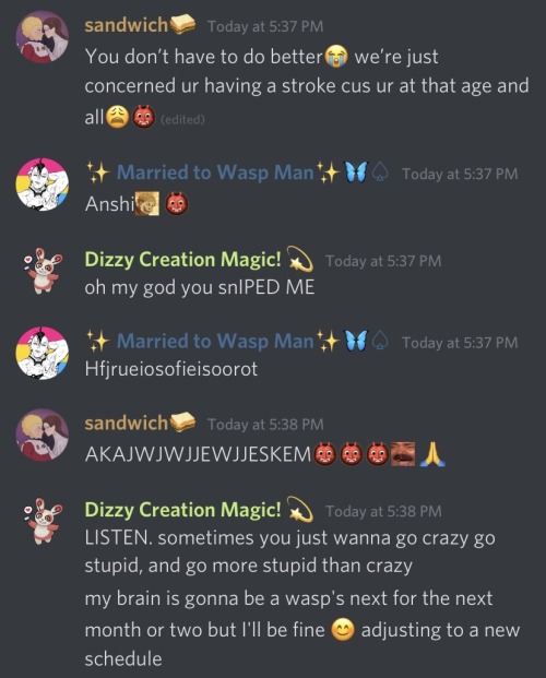 Here You Can See That @esosquing And I Were Making Fun Of @spindaonateaspoon For Being Old And We All