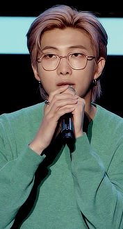 Please Give His Stylist A Raise