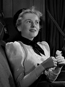 Joan Fontaine In LETTER FROM AN UNKNOWN WOMAN (1948) Costume Design By Travis Banton 