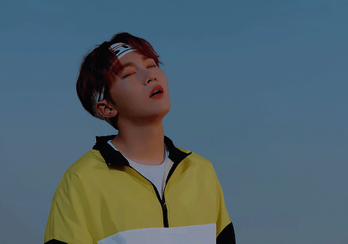 LEFT & RIGHT M/V
