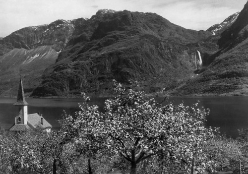 detgamlenorge:Luster, Norway, circa 1941.