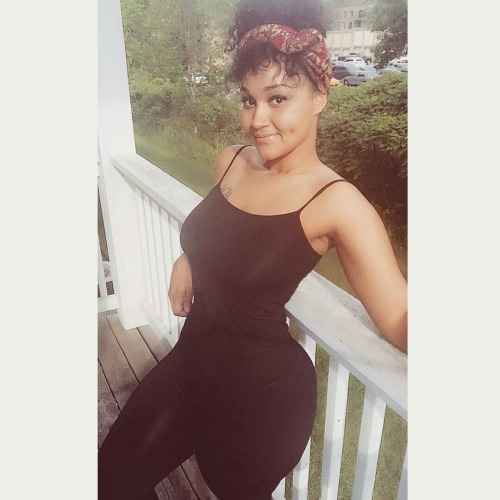 bruh-in-law:  Darla Dimples