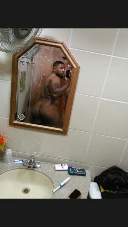 stupidthick: truckfit917: Classics… Gimmie that Damn dude thick and fuckin sexy