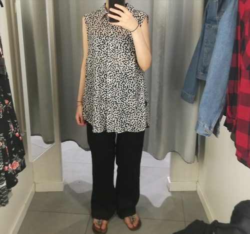 What’s even the point in shopping without some Berena impromptu changing-room cosplay, amiright?