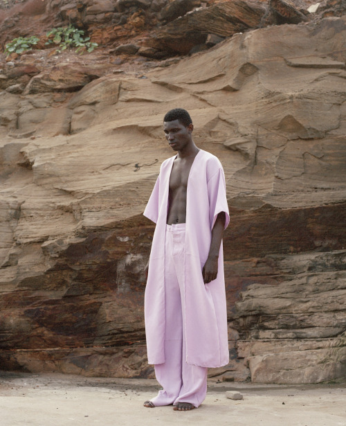 ohthentic:  sickymag: KYLE for sickymag.com Photography Kyle WeeksFashion Nana PaònModels Maxwell Annoh and Prince Tona   Oh