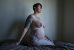 jacsfishburne:  Andrea, 35 Weeks (June 8,