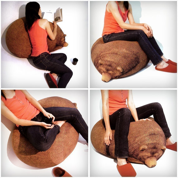 fearinthewind:  LOOK AT THIS BEAN BAG I WANT IT!!!! [on etsy here] 