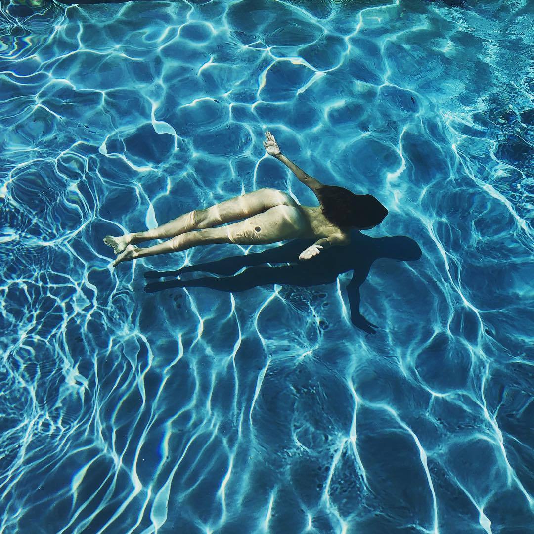 Permanent Vacation #ilostmypantiesagain
.
.
.
#vacation #southoffrance #bestpool #summer #artphotography #underwater #fun #love #jfjulian #pool #travel #ass #nude #curves #blue (à Domaine de la Mayonnette Julian et...