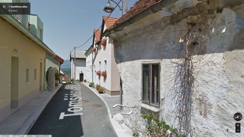 streetview-snapshots:Houses, Tomišiceva ulica, Postojna
