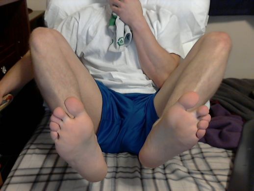 sexytwinkfeet:  New set :3 woof.  Hope you enjoy ;) 