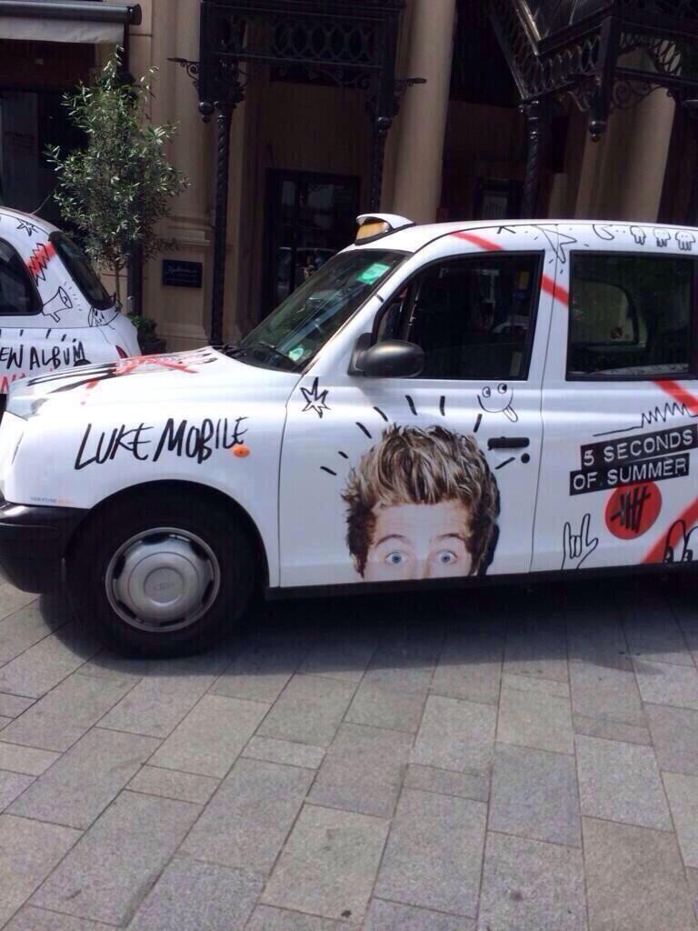 explicitluke:  gwenie:  LUKE MOBILE. MOTOR MIKE. CAL-CAB. AUTO ASH. Hey Luke seriously