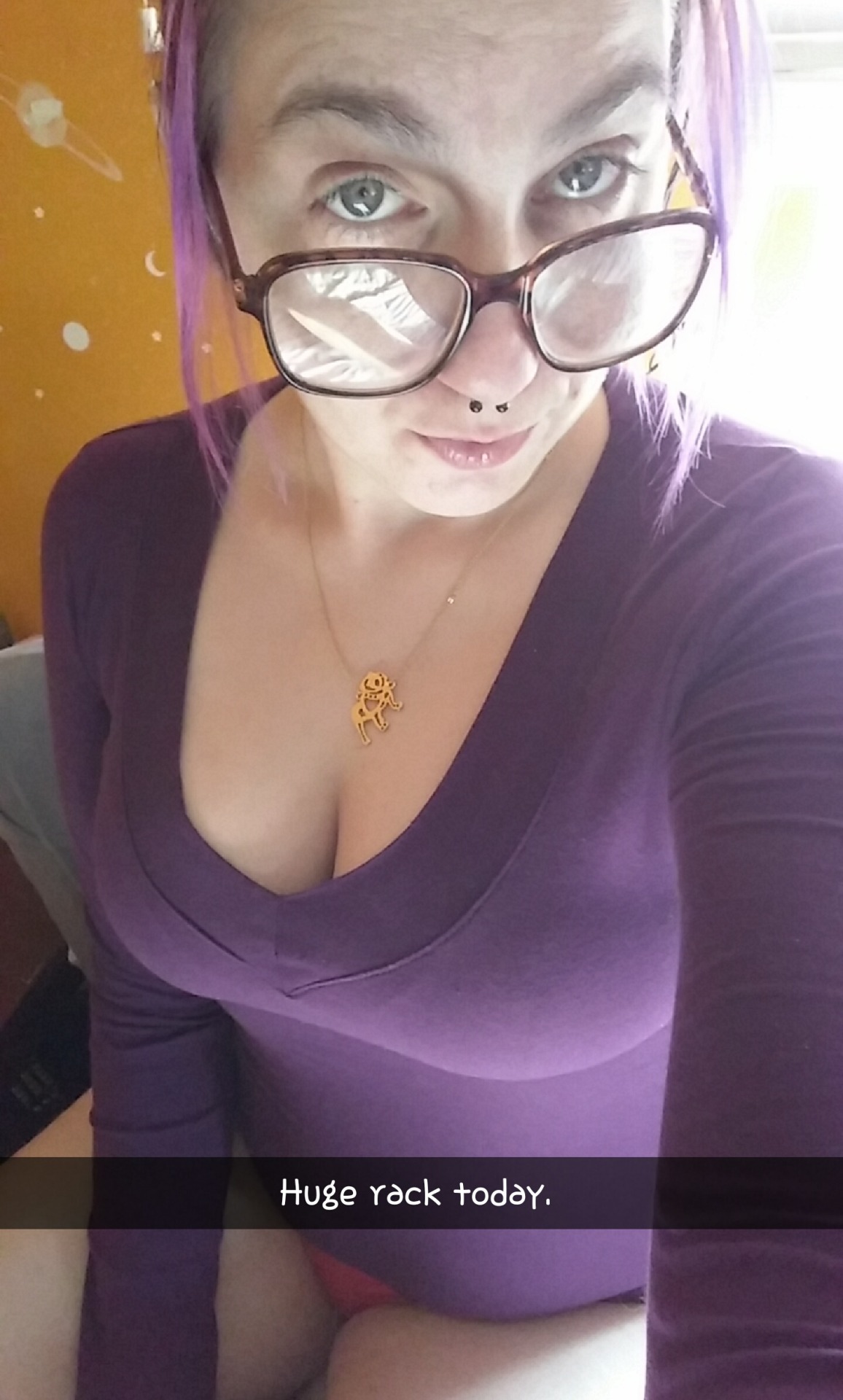 mooskiemallie:  poutrour:  mooskiemallie:I’m like a hot ghoul. Apparemment, elle