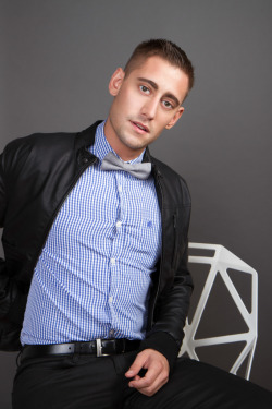 men-men-everywhere:  Michael Socha