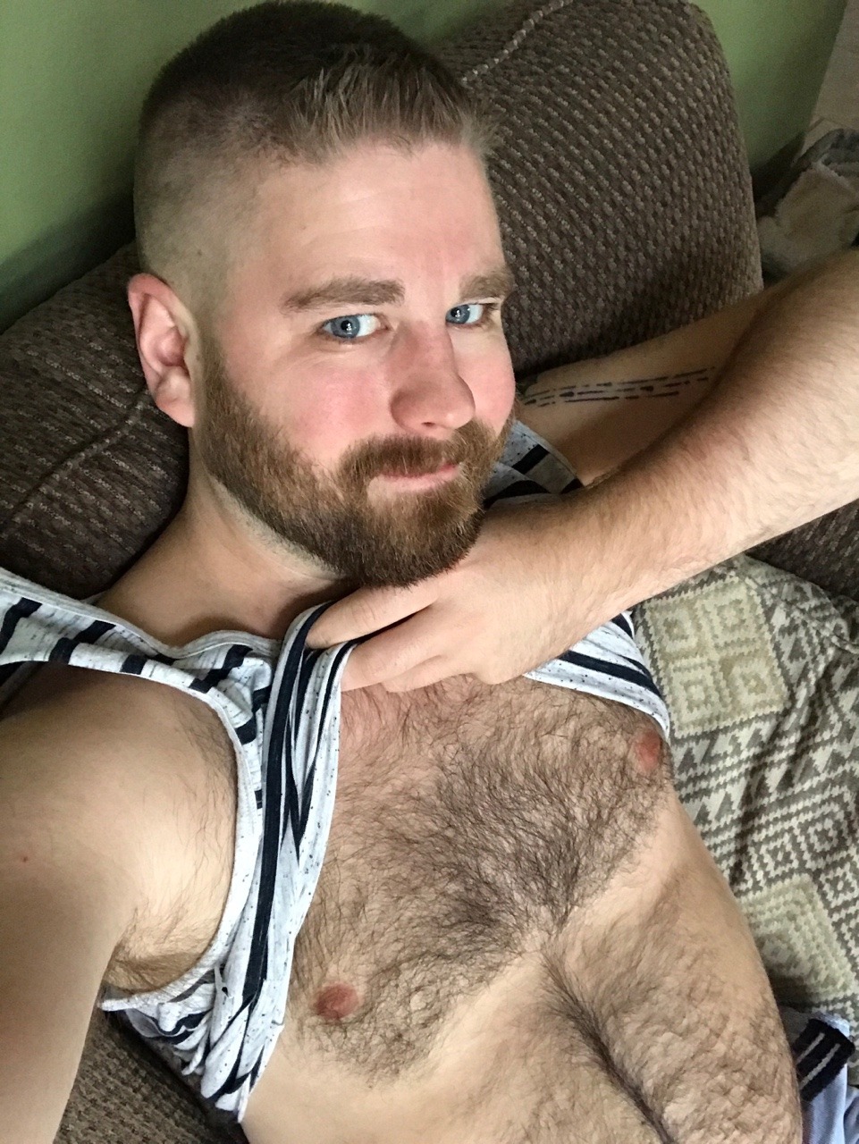 mn-cubottermash:  Shameless selfies, you guys!