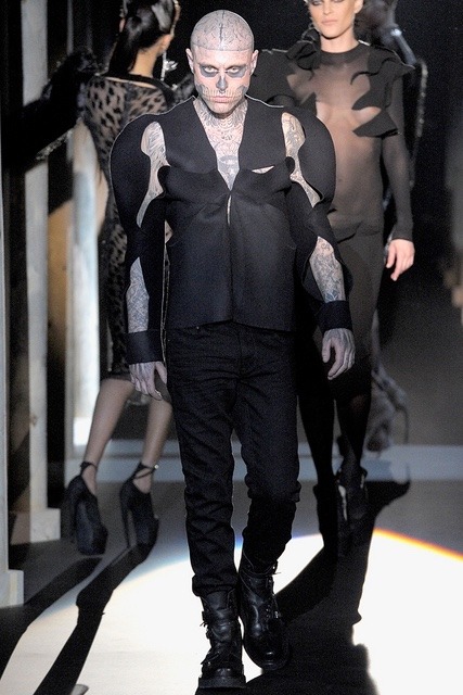 hi-fashions: Mugler, Look #30 Rick Genest Fall 2011, RTW