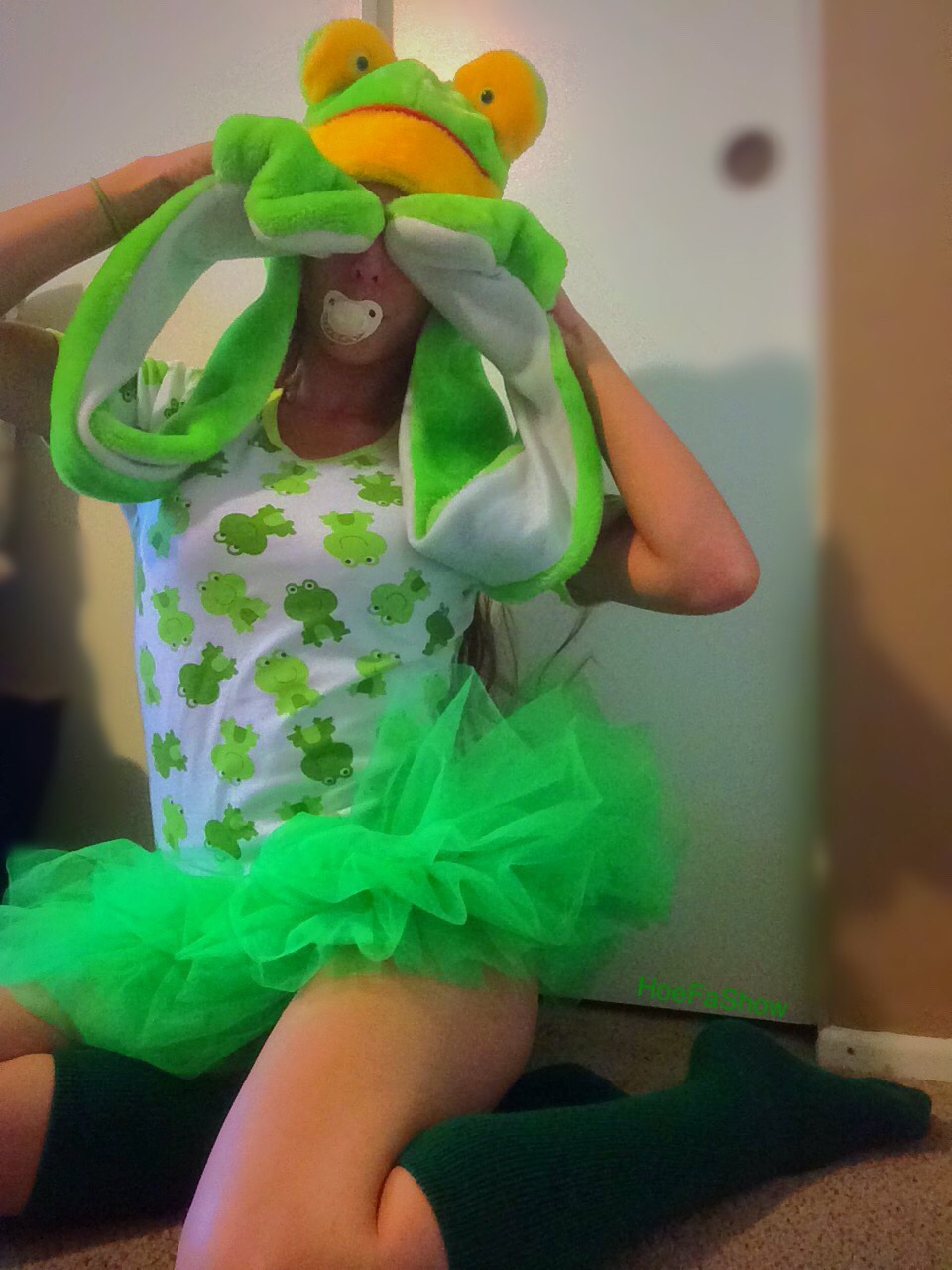 hoefashow:  Little sweet shy froggy 🐸💚🐸 Adult paci and onesie by @onesiesdownunder