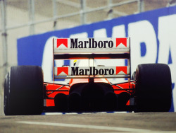 fuckyeah-formula1-blog:  Ayrton Senna - McLaren MP4/6 - 1991 