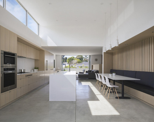 foundspacenz: Corner Pocket House - Edward Ogosta Architecture