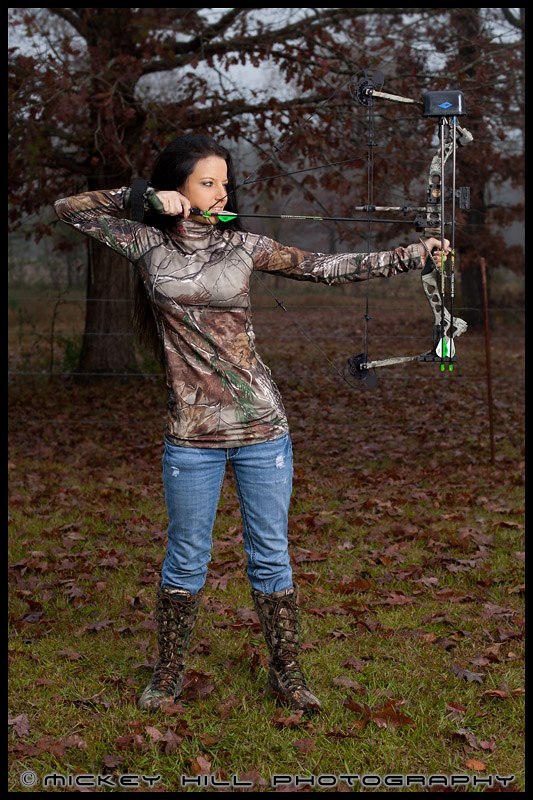 loveallkinds99:  redneckwoman95:  I want to take pictures like this!   Sexy sexy