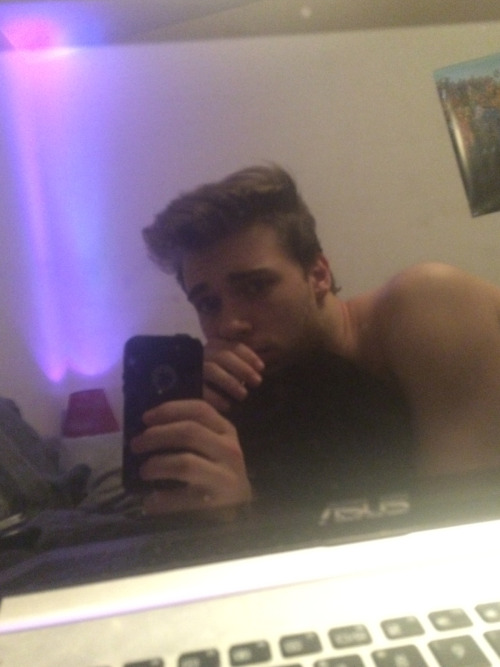 tumblr photo el-mago-de-guapos 0