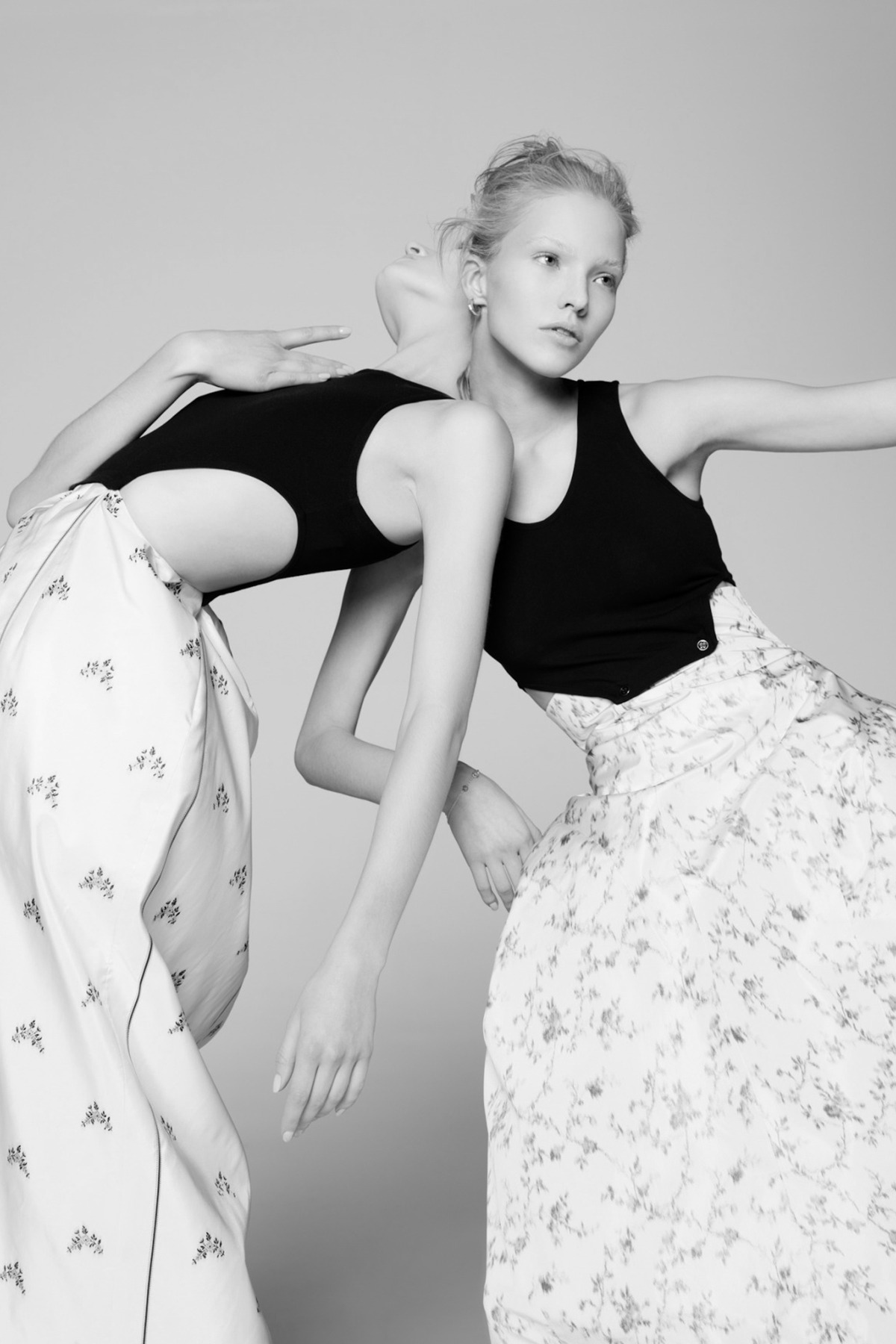 senyahearts:Sasha Luss and Daria Strokous for V Magazine #94, Spring 2015Photographed