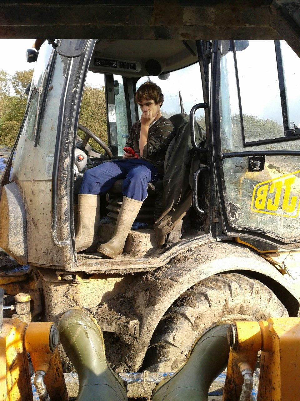 farmboy84hh:  Love that Boots! 