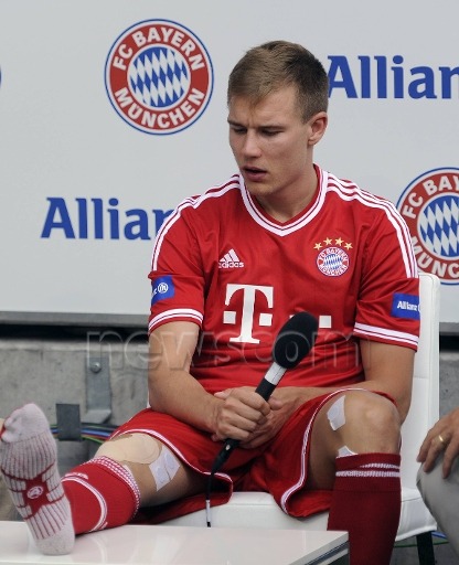 maleathletessocks:  Football. Holger Badstuber. FC Bayern München. 