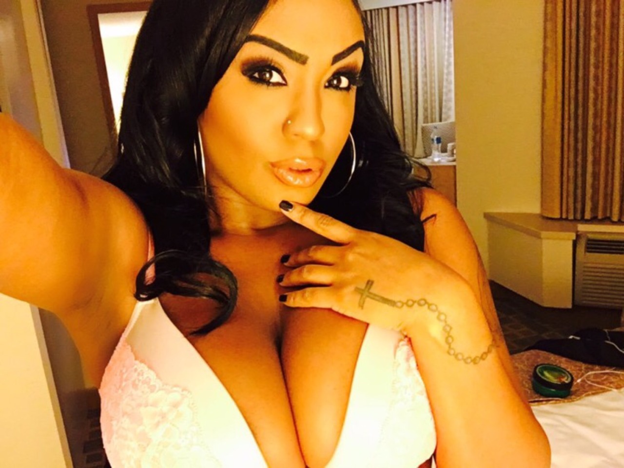 nuffsed69:  Thick Ebony Layton Benton 🍫