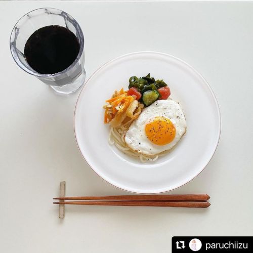 レシピ（太口そうめん） #Repost @paruchiizu・・・ #今日のそうめん 【1028日目】 そうめんエッグモーニング ＊ ベーコンエッグそうめんやら生ハムエッグそうめんやらソーセージ