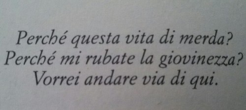 ilmareditroppo:  Perché mi rubate la giovinezza?    (Stefano Benni) 