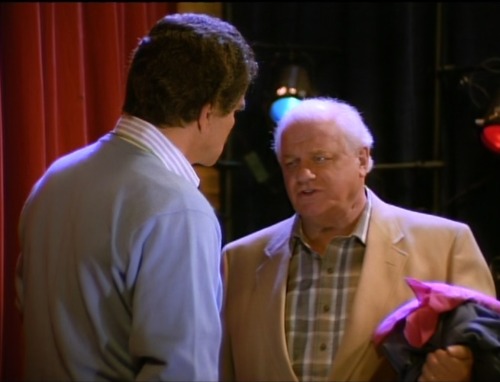  Evening Shade (TV Series) - S4/E22 ’Who’s Afraid of the Big Bad Wood?’ (1994), Charles Durning as D