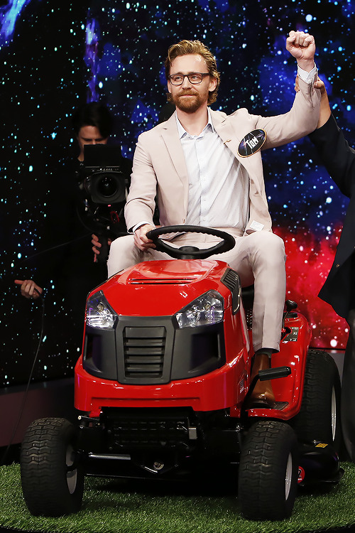 carpetdiem:Tom Hiddleston attends the ‘Jimmy Kimmel Live!’ Show in Los Angeles, California (April 24