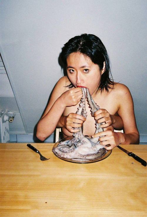  Daikichi Amano & Ren Hang