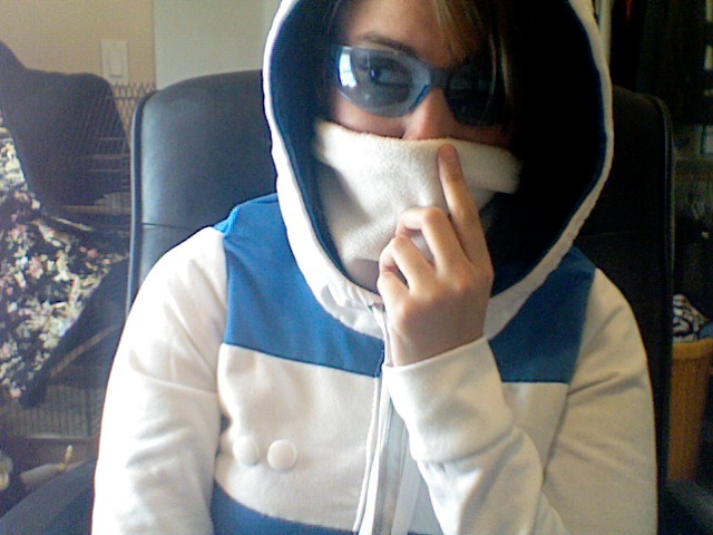 lampfaced:  OOPS I MADE A TAILGATE HOODIE AND DUG UP MY BLUE LAB GOGGLES AND A WHITE