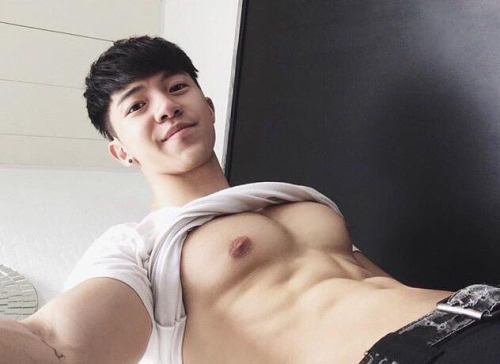 ivanxlavender: jackdsg: those nips are edible oh lord perfect asian tits , kill me 