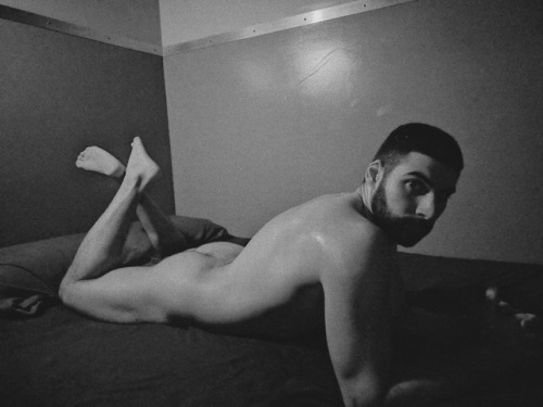 Find Hamed Raidd on Instagram here, and see the other XXX pics in this series on OnlyFans.com.