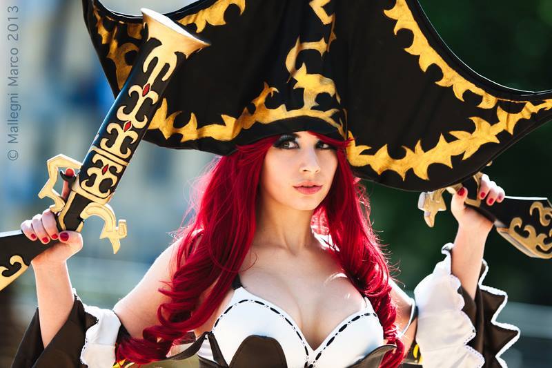 cosplayandanimes:  Miss Fortune - League of Legends source
